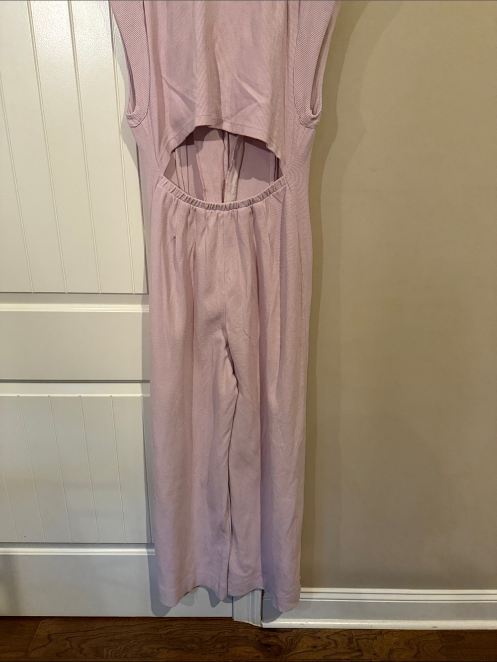 Sleeveless Lavender Wide Leg Jumpsuit with Button Front - Picture 6 of 8